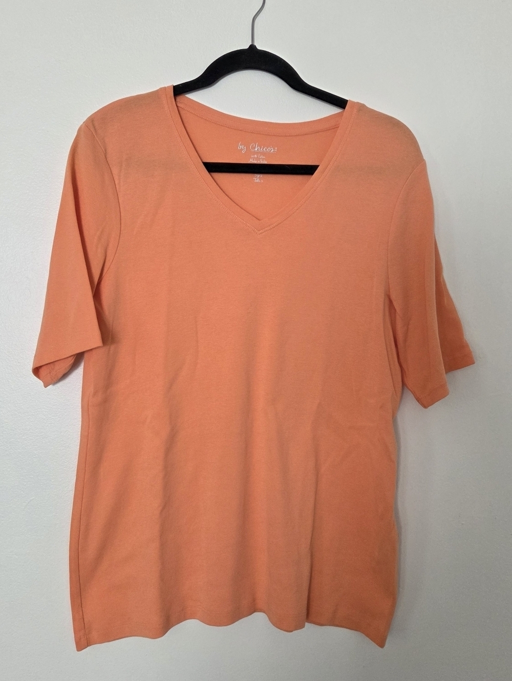 Chico's Size 2 V-neck Cotton Tee